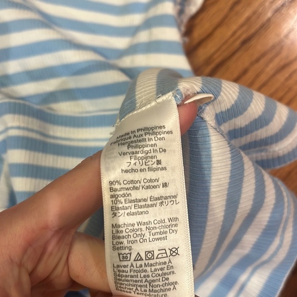 J.Crew Woman’s Blue Striped Sleeveless Tank Size L - Picture 4 of 4